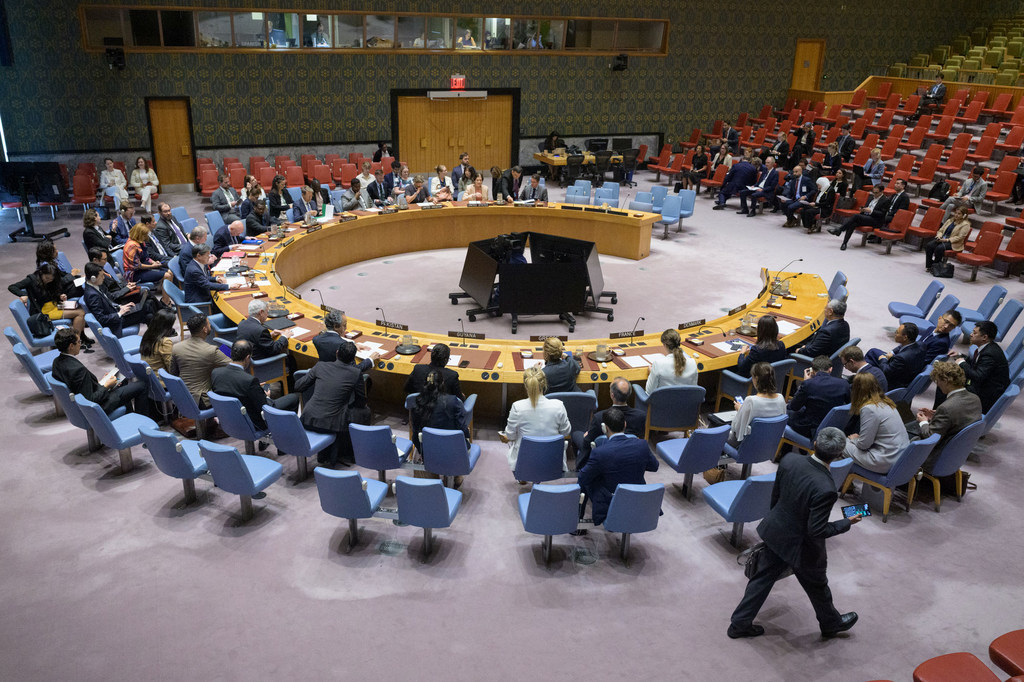联合国安理会召开会议，讨论叙利亚局势。